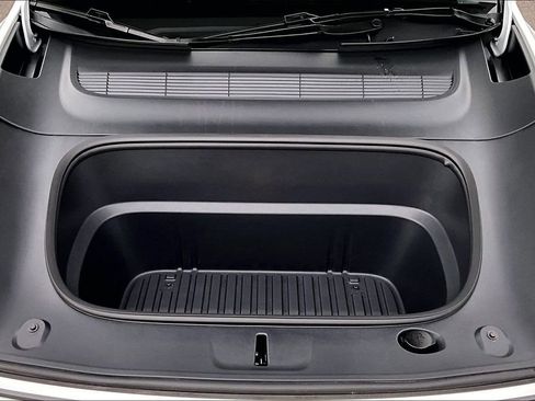 Used 2026 Tesla Model Y AWD image 10