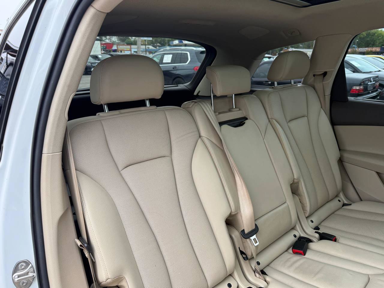 Used 2017 Audi Q7 3.0T Prestige AWD/4WD image 30