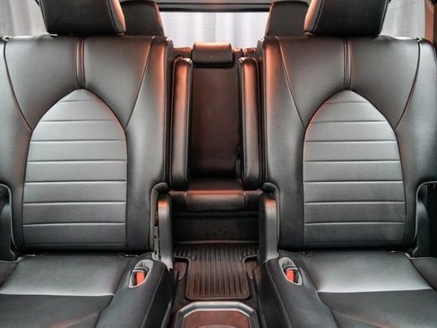 Used 2021 Toyota Highlander XLE image 26