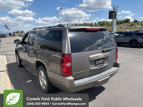 Used 2011 Chevrolet Suburban LTZ AWD/4WD image 7