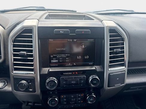 Used 2015 Ford F150 Lariat w/ Trailer Tow Package RWD image 18
