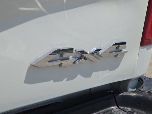 Used 2024 RAM 2500 Laramie AWD/4WD image 13