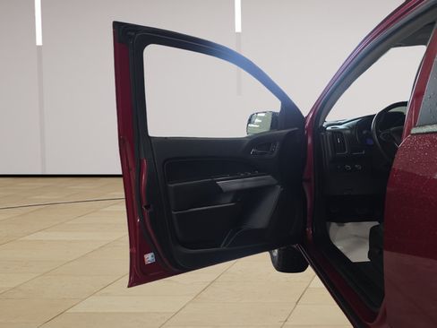 Used 2020 Chevrolet Colorado LT AWD/4WD image 27