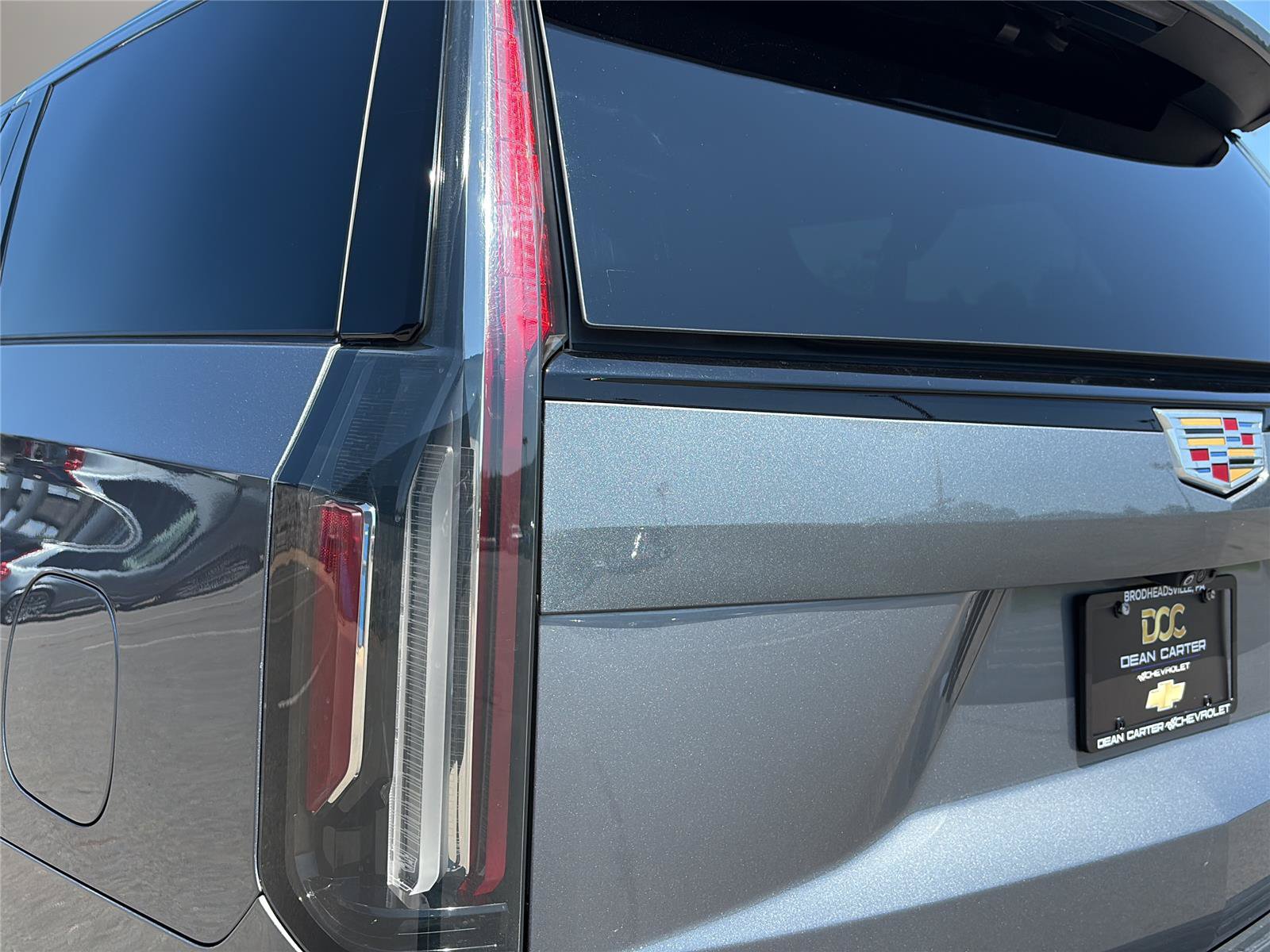 Used 2022 Cadillac Escalade ESV Sport AWD/4WD image 46