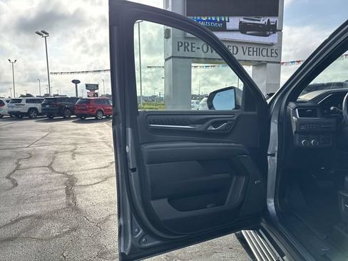Used 2022 GMC Yukon Denali w/ Denali Reserve Package AWD/4WD image 11