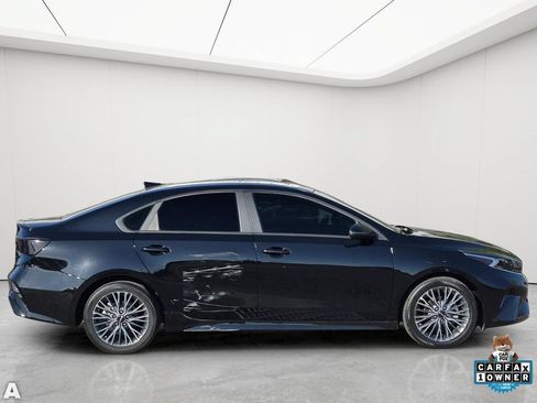 Used 2024 Kia Forte GT-Line w/ GT-Line Premium Package FWD image 8