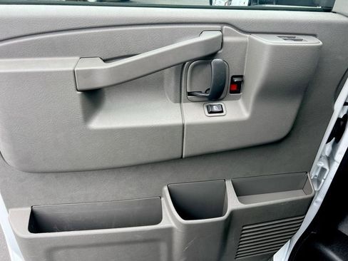 New 2025 Chevrolet Express 3500 w/ Power Convenience Package image 35