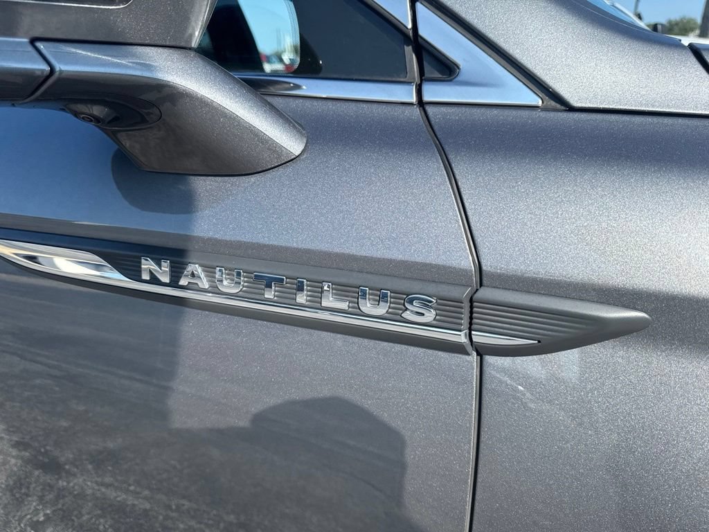 Used 2023 Lincoln Nautilus Reserve w/ Equipment Group 201A AWD/4WD image 42