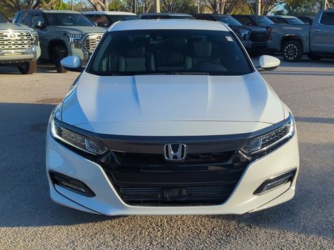 Used 2019 Honda Accord Sport image 2