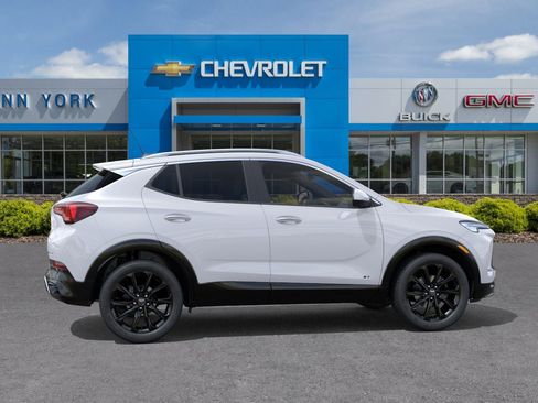 New 2026 Buick Encore GX Sport Touring image 5