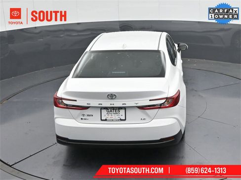 Used 2025 Toyota Camry LE image 40