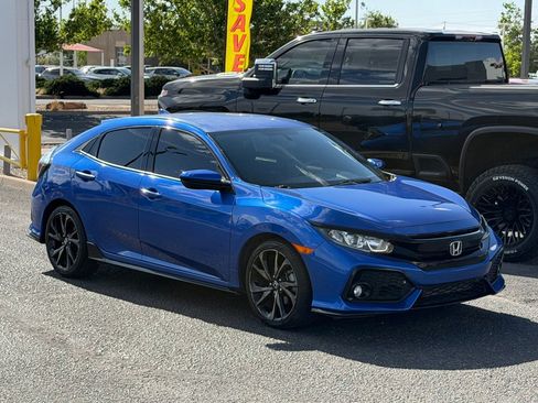 Used 2018 Honda Civic Sport image 4