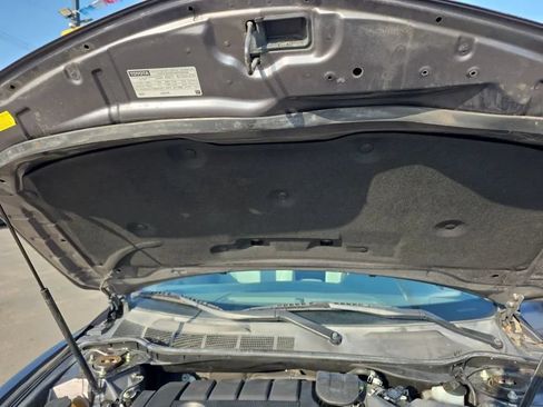 Used 2011 Toyota Camry LE FWD image 26