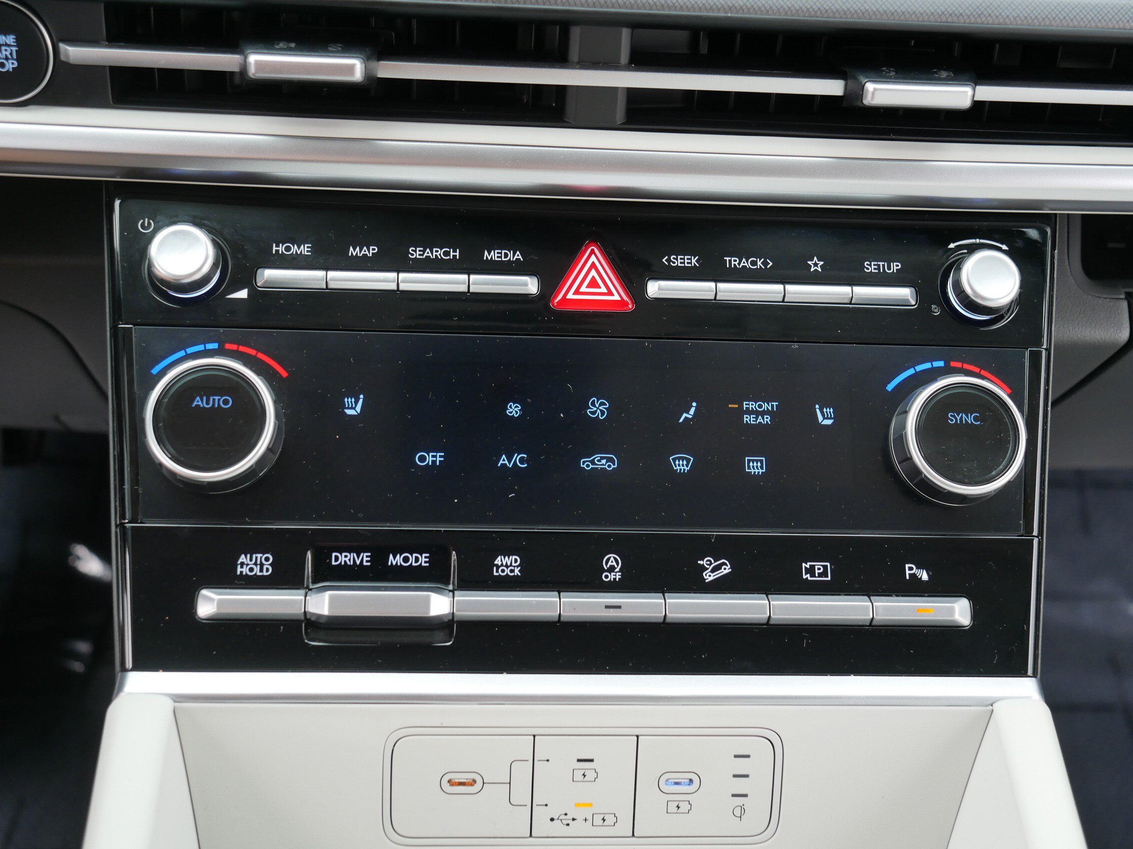 Certified 2026 Hyundai Santa Fe SEL AWD/4WD image 30