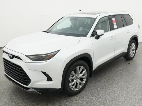 New 2026 Toyota Grand Highlander FWD image 1