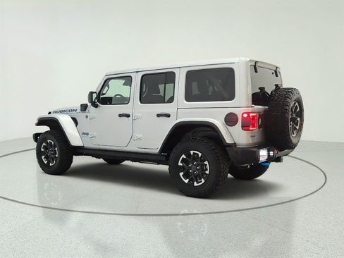 Used 2024 Jeep Wrangler Unlimited Rubicon 4xe AWD/4WD image 7