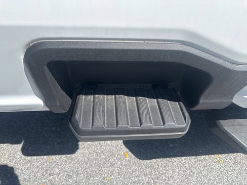 New 2024 Ford F350 XL w/ 360-Degree Camera Package image 23