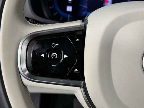 New 2024 Volvo S60 B5 Plus w/ Climate Package image 29