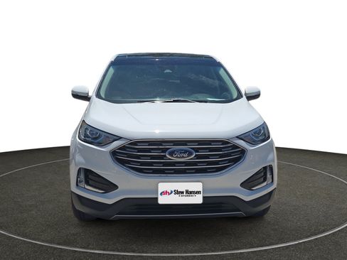 Used 2019 Ford Edge SEL w/ Equipment Group 201A AWD/4WD image 9