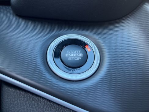 New 2025 Jeep Grand Cherokee L Altitude image 33