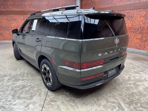 Used 2024 Hyundai Santa Fe SEL image 3