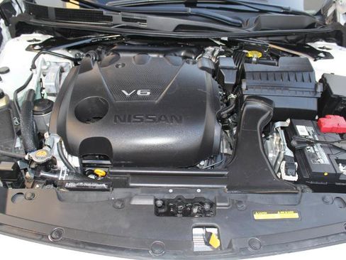 Used 2023 Nissan Maxima SV w/ Floor Mat Group image 44