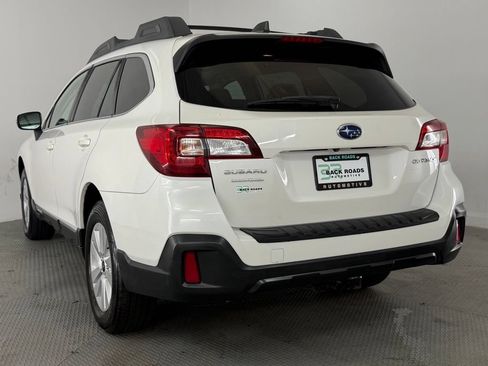 Used 2019 Subaru Outback 2.5i Premium AWD/4WD image 7