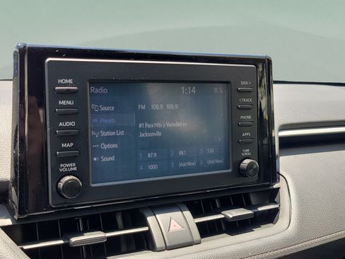 Used 2019 Toyota RAV4 LE FWD image 27