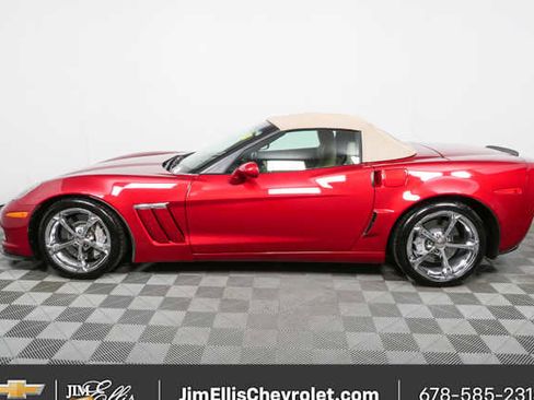 Certified 2013 Chevrolet Corvette Grand Sport w/ 3LT Preferred Equipment Group image 30