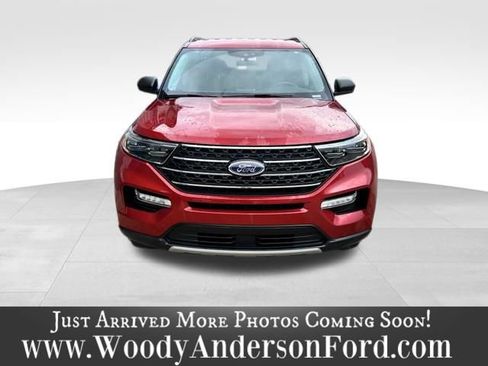 Used 2024 Ford Explorer XLT w/ Equipment Group 202A AWD/4WD image 4