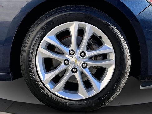 Used 2016 Chevrolet Malibu LT image 32