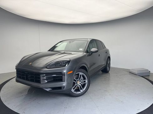 Certified 2024 Porsche Cayenne AWD/4WD image 1