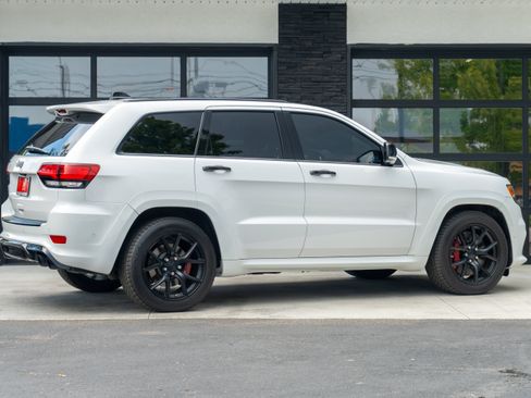 Used 2019 Jeep Grand Cherokee Trackhawk AWD/4WD image 11