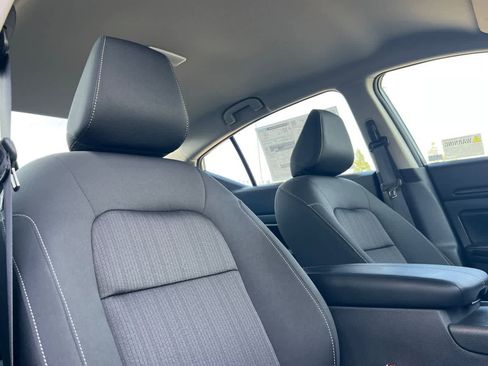 New 2026 Nissan Altima 2.5 SV image 17