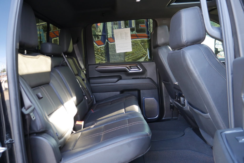 Used 2024 Chevrolet Silverado 2500 High Country AWD/4WD image 14