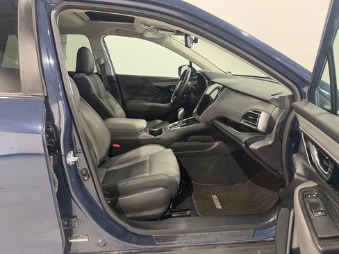 Used 2025 Subaru Outback Onyx Edition AWD/4WD image 23