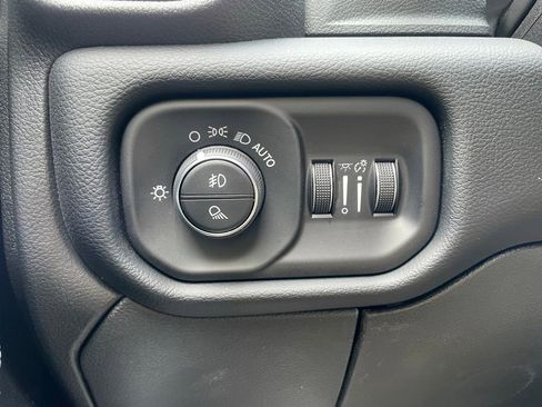 New 2026 RAM 2500 Laramie AWD/4WD image 25