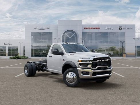 New 2026 RAM 5500 Tradesman w/ Chrome Appearance Group image 5