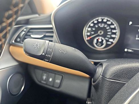 Used 2022 Genesis G70 2.0T w/ Prestige Package image 21