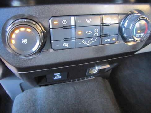 Used 2022 Ford F250 XLT w/ XLT Value Package AWD/4WD image 42