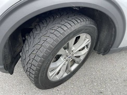 Certified 2023 Ford Explorer XLT w/ Equipment Group 202A AWD/4WD image 10