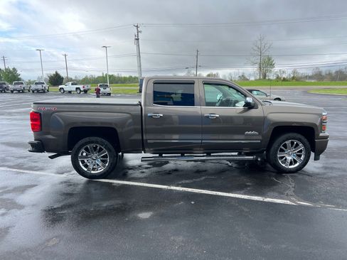 Used 2015 Chevrolet Silverado 1500 High Country w/ High Country Premium Package AWD/4WD image 5
