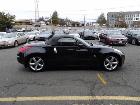 Used 2006 Nissan 350Z Touring image 8