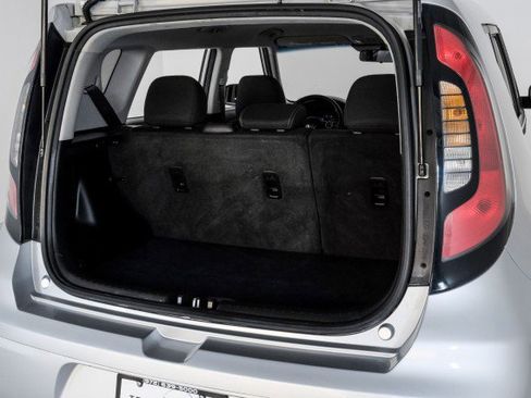 Used 2017 Kia Soul + image 50