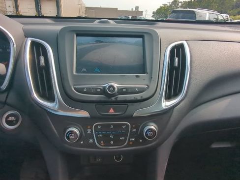 Used 2018 Chevrolet Equinox LT AWD/4WD image 10