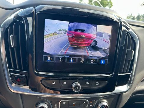 Used 2023 Chevrolet Traverse RS w/ LPO, Floor Liner Package AWD/4WD image 17