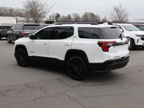 Certified 2023 GMC Acadia SLE w/ Driver Convenience Package image 8