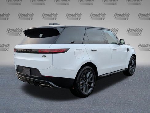 Used 2023 Land Rover Range Rover Sport SE image 10