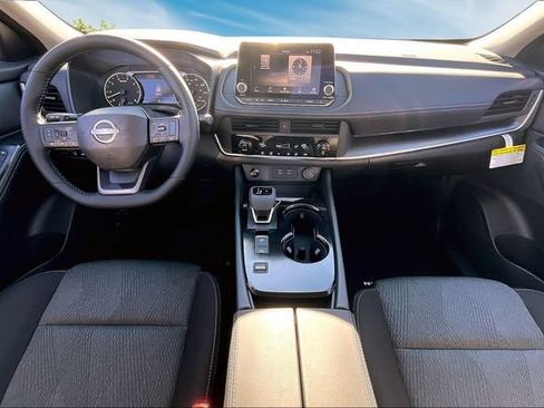 New 2026 Nissan Rogue SV FWD image 5
