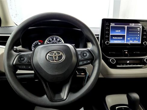 Certified 2020 Toyota Corolla LE image 27